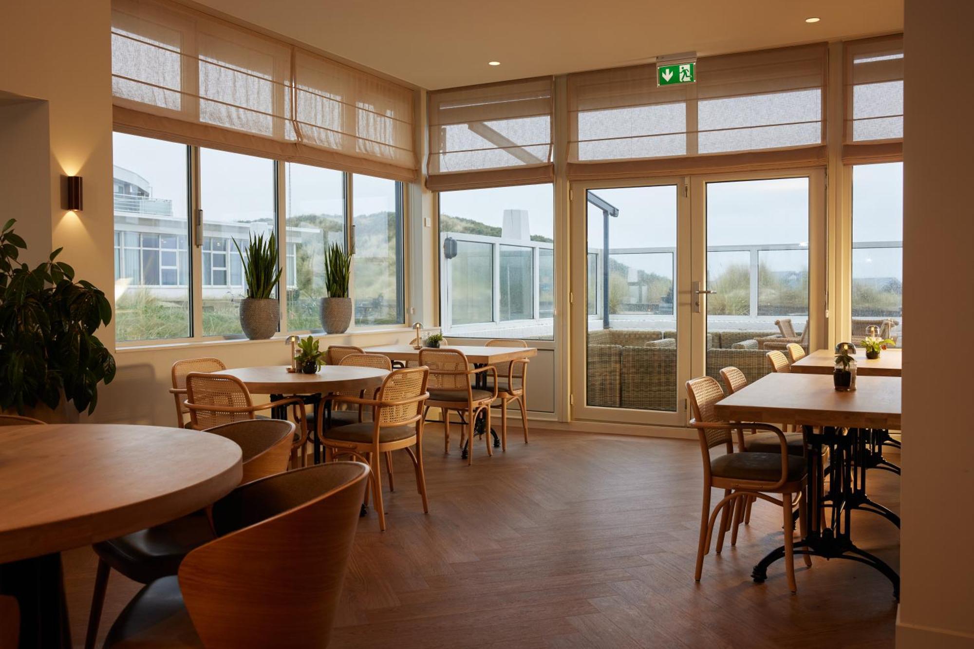 Westcord Strandhotel Seeduyn フリーラント エクステリア 写真