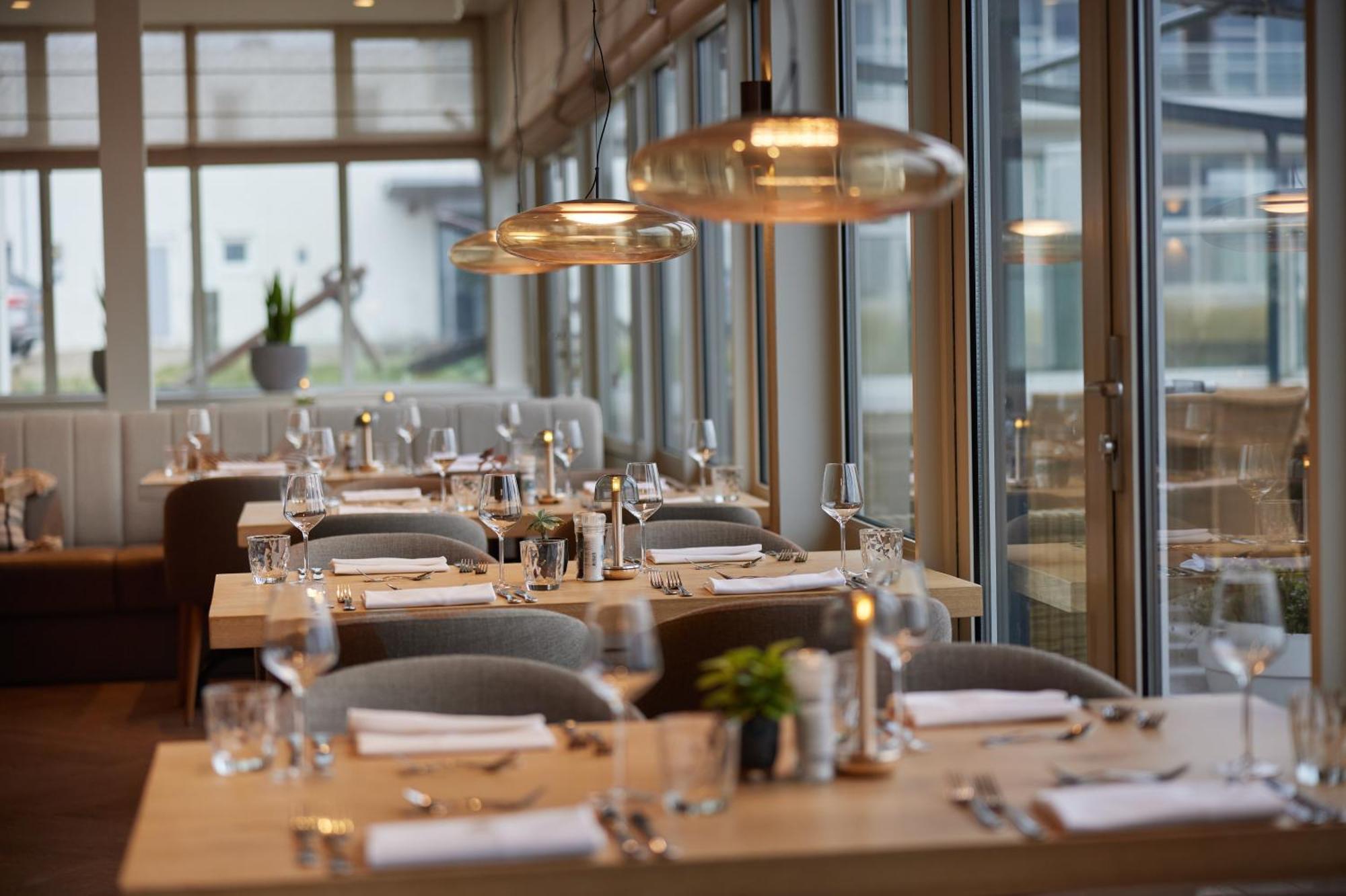 Westcord Strandhotel Seeduyn フリーラント エクステリア 写真